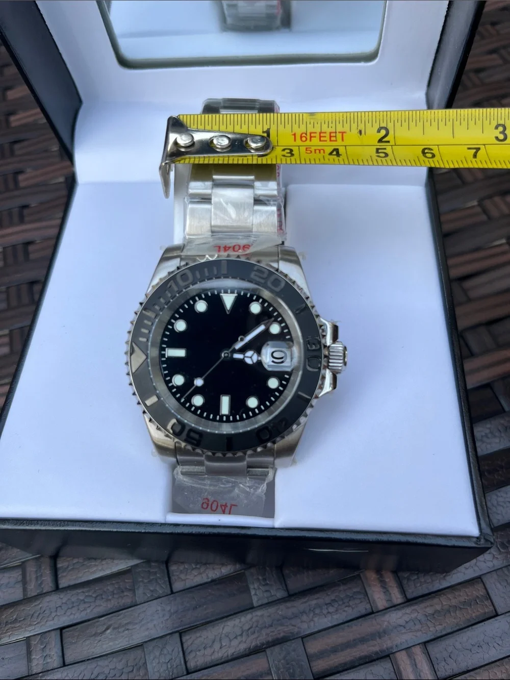 Stainless Steel Men's Dive Watch - Black Dial
